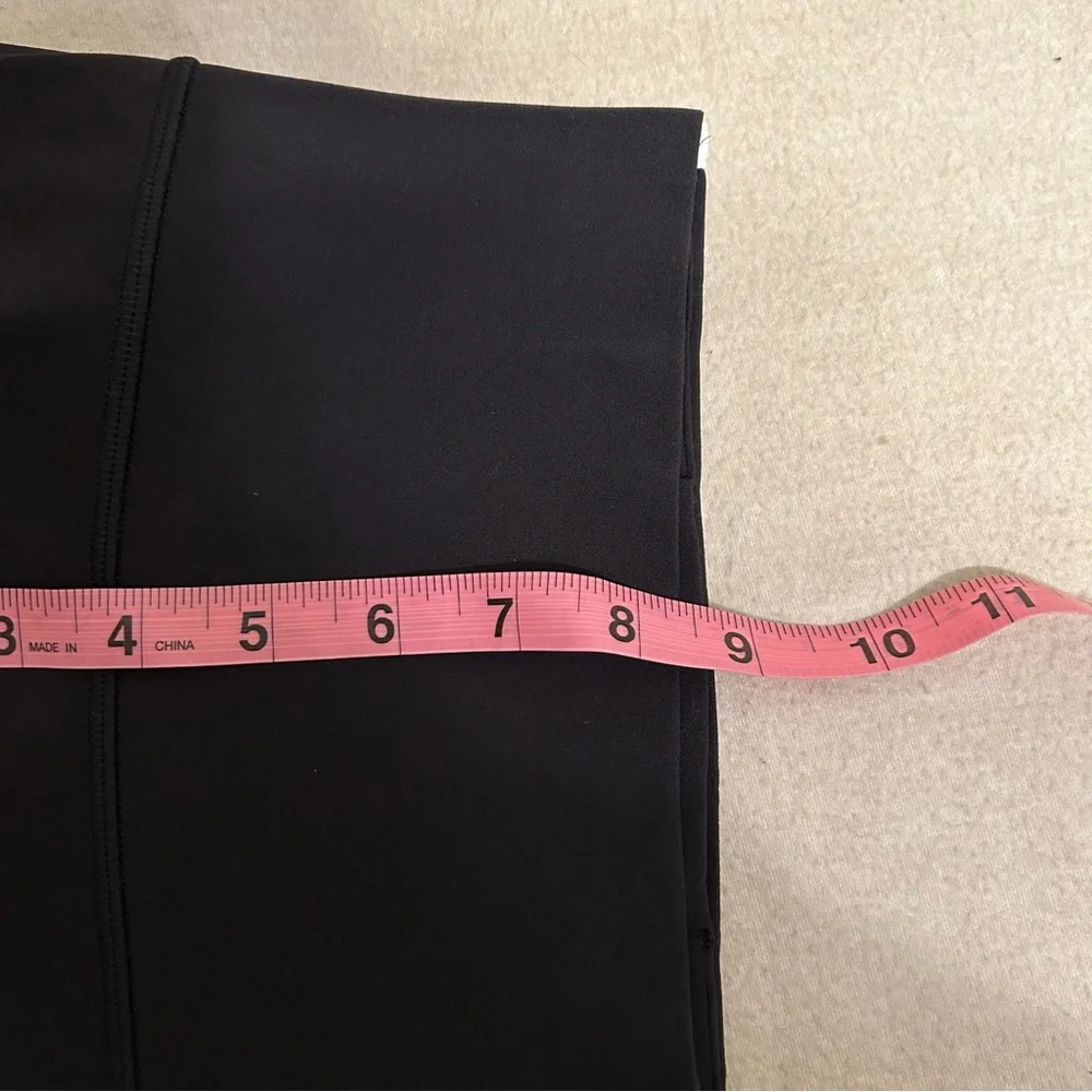 NWT 0 Lululemon Align Hi-Rise Stripe Short 6” inseam Black Activewear Workout - Picture 9 of 10